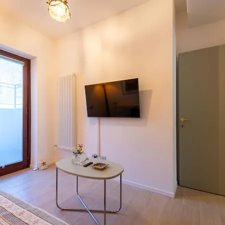 Panorama And Garden By Wonderful Italy Apartment *